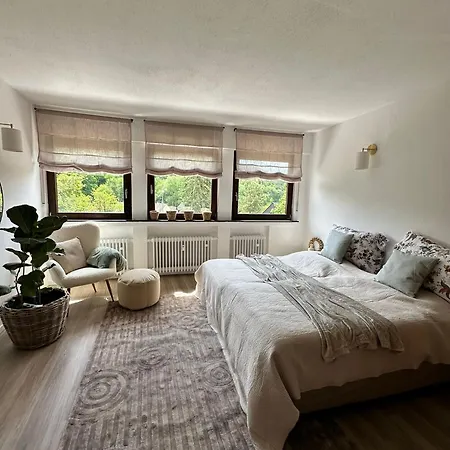 Appartement Eifelzeit Ferien- & Monteurwohnung